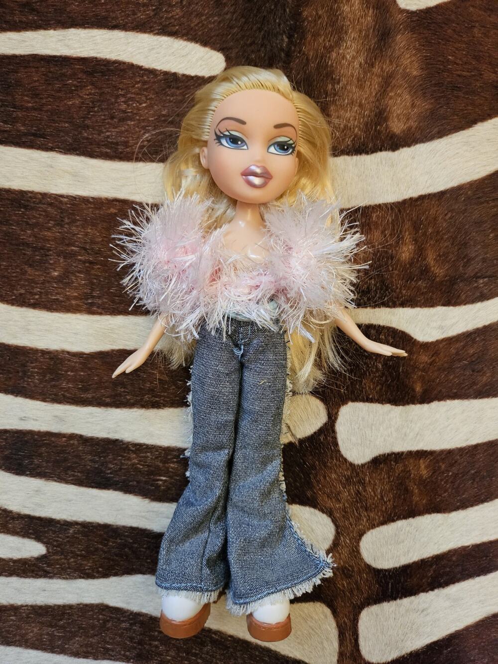 Vintage 2001 Bratz Cloe Doll
